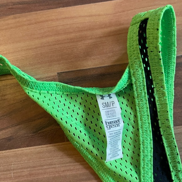 Under Armour Heat Gear Tanks - Picture 3 of 4